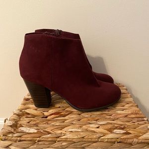 *NEW* OLD NAVY Booties